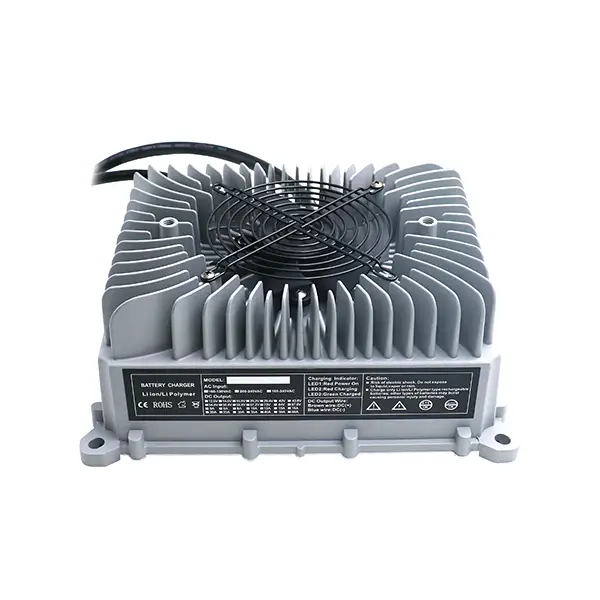 गोल्फ कारों के लिए ओबीसी 2000w पोर्टेबल बैटरी चार्जर टीयूवी